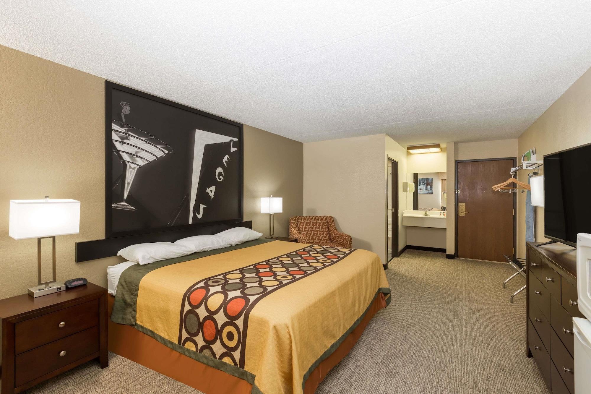 Hotel Super 8 By Wyndham Wichita North Exterior foto